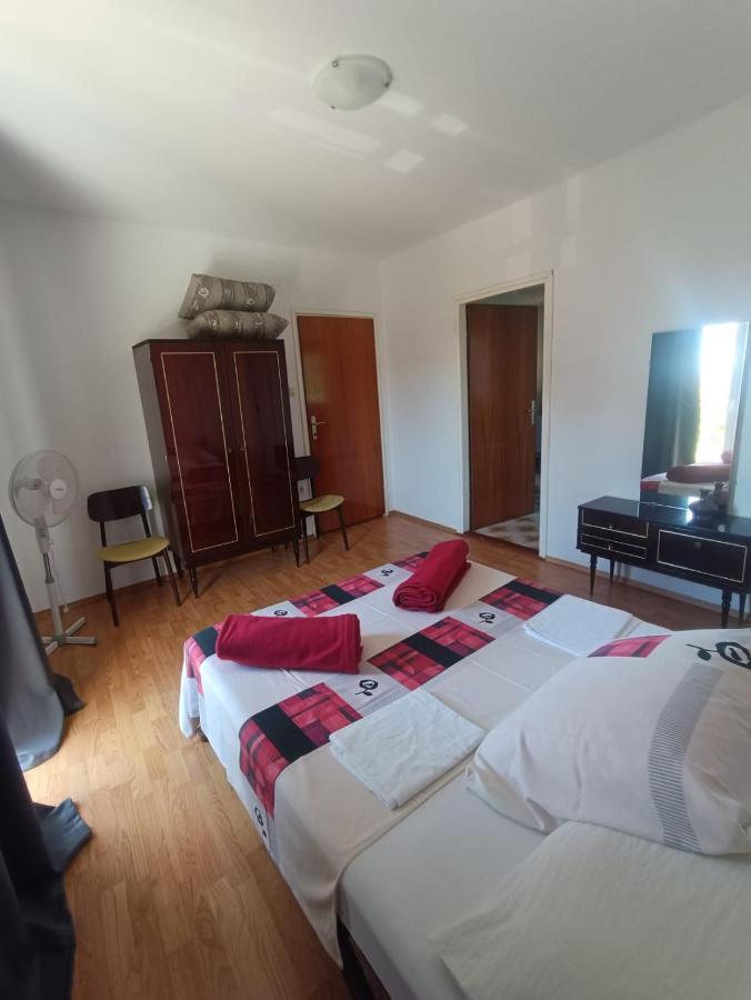 Tribunj Apartmani Kültér fotó